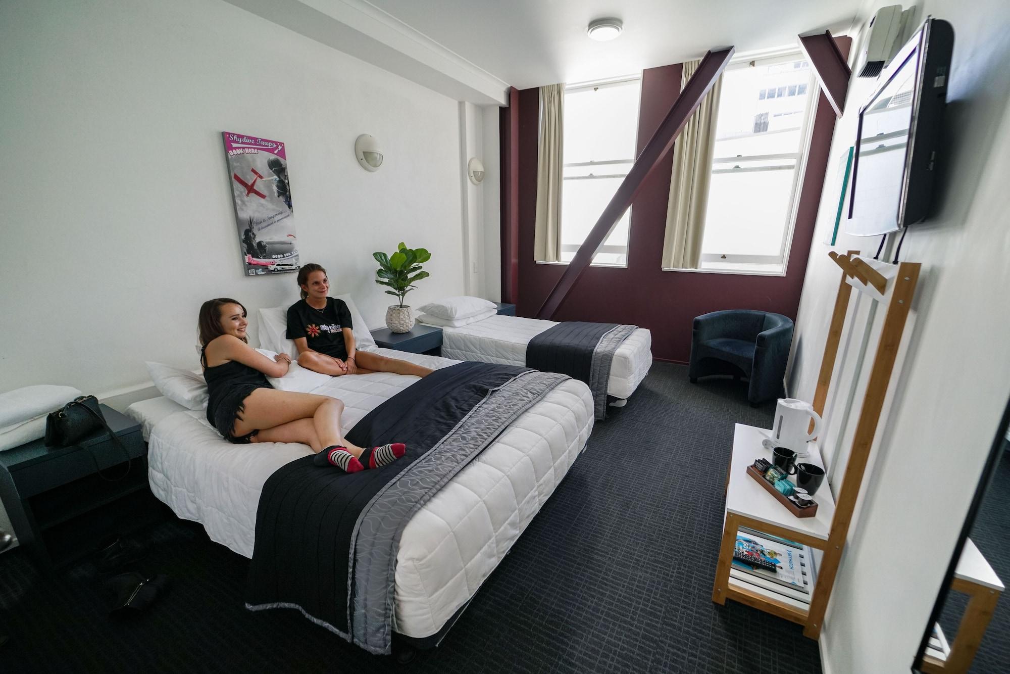 노마드 캐피탈 백팩커스 - 웰링턴 호스텔 외부 사진 A typical room at the hotel
